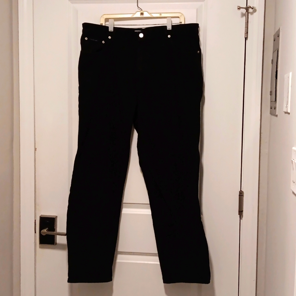 Calvin Klein Jeans Black Easy Fit 40 x 32